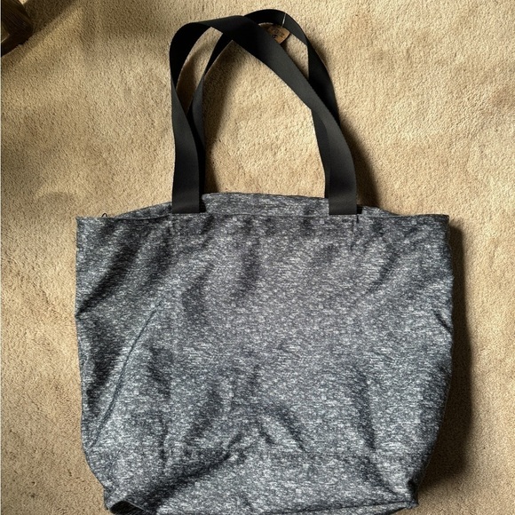 NWT Victoria's Secret Pink Bling Tote Weekender Bag Heather Gray Foil Dog Logo - Picture 3 of 3